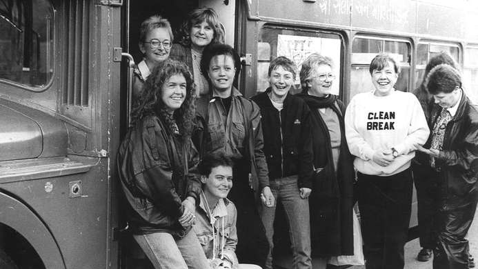 Clean Break Theatre Company with the Mayor of Camden outside HMP Holloway, 1986